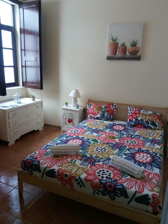 Rooms 4 You Quarto Rosa Portimao Exterior photo