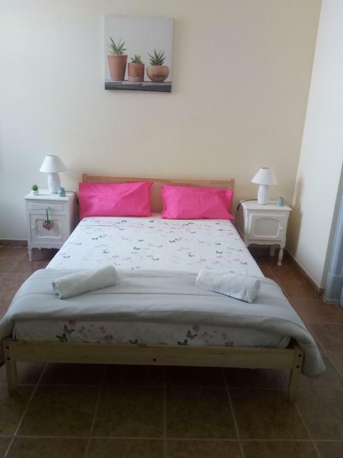 Rooms 4 You Quarto Rosa Portimao Exterior photo