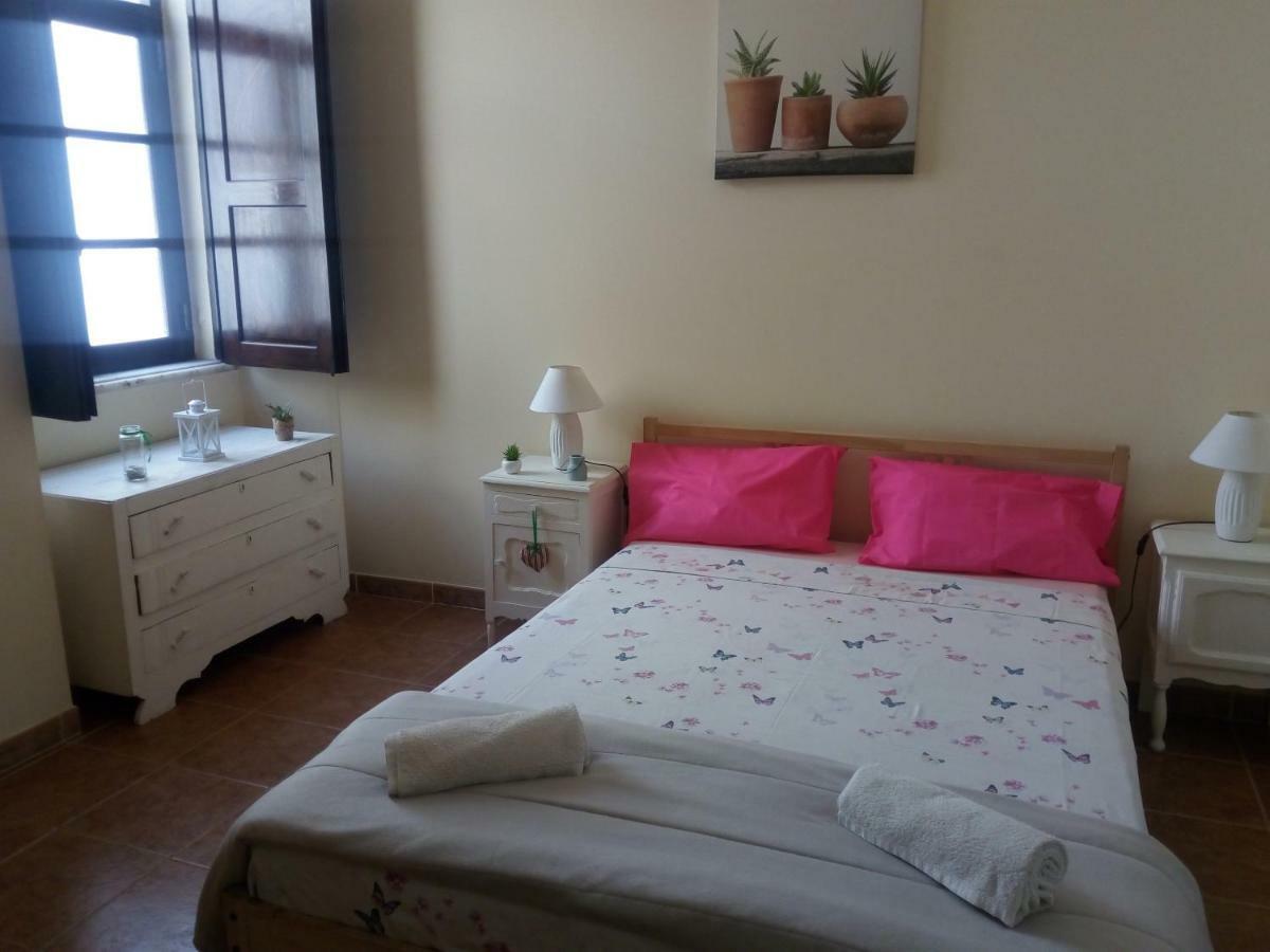 Rooms 4 You Quarto Rosa Portimao Exterior photo